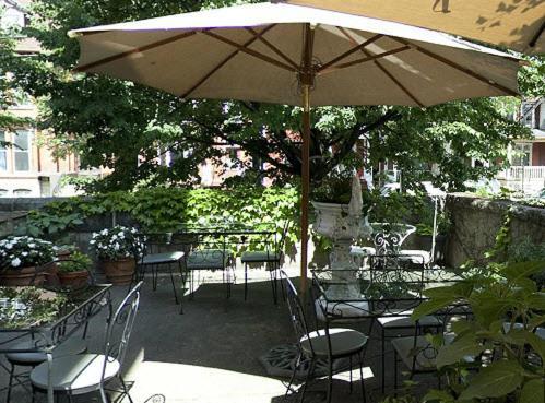 Hotel Belvedere Kingston Bagian luar foto